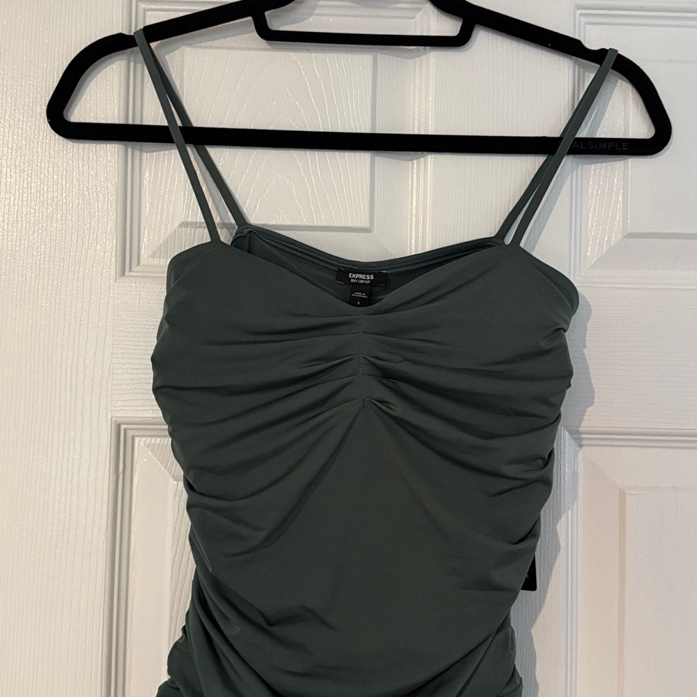 Express Olive Ruched Bodysuit - Picture 4 of 7